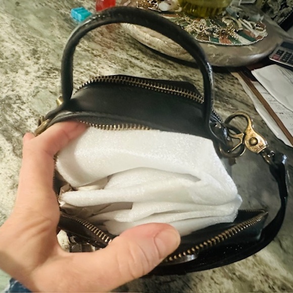 BRAND NEW Unique Crossbody Women's Shoulder Bag Leather Message Clock Black! - Picture 9 of 11